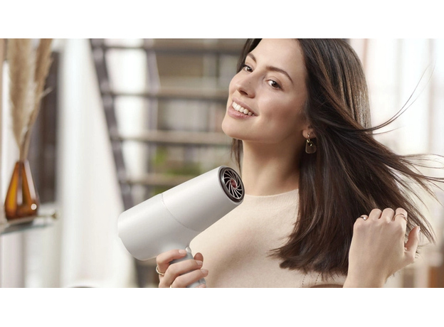 Фен Philips 5000 Series BHD501/00 - изображение 4 Фен Philips 5000 Series BHD501/00 - изображение 4