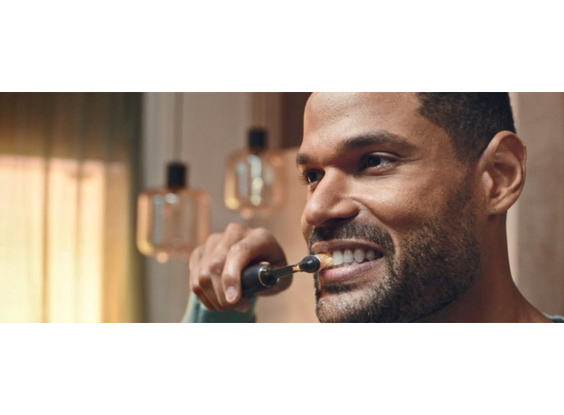 Электрическая зубная щетка Philips Sonicare Prestige 9900 HX9992/12 - зображення 17 Электрическая зубная щетка Philips Sonicare Prestige 9900 HX9992/12 - зображення 17