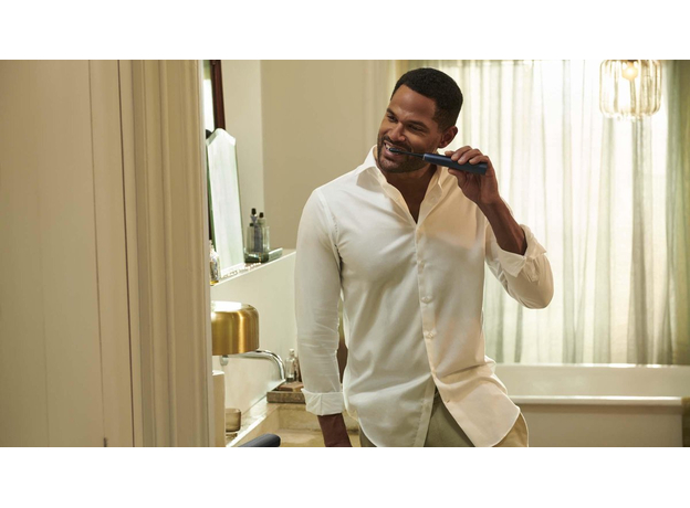 Электрическая зубная щетка Philips Sonicare Prestige 9900 HX9992/12 - зображення 14 Электрическая зубная щетка Philips Sonicare Prestige 9900 HX9992/12 - зображення 14