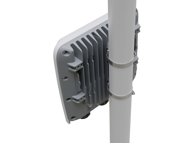 Маршрутизатор MikroTik RB5009UPr+S+OUT (RB5009UPr+S+OUT) - изображение 7 Маршрутизатор MikroTik RB5009UPr+S+OUT (RB5009UPr+S+OUT) - изображение 7