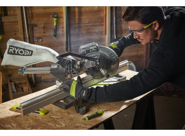 Пила торцювальна Ryobi ONE+ RMS18190-0 (5133005502) - зображення 4 Пила торцювальна Ryobi ONE+ RMS18190-0 (5133005502) - зображення 4