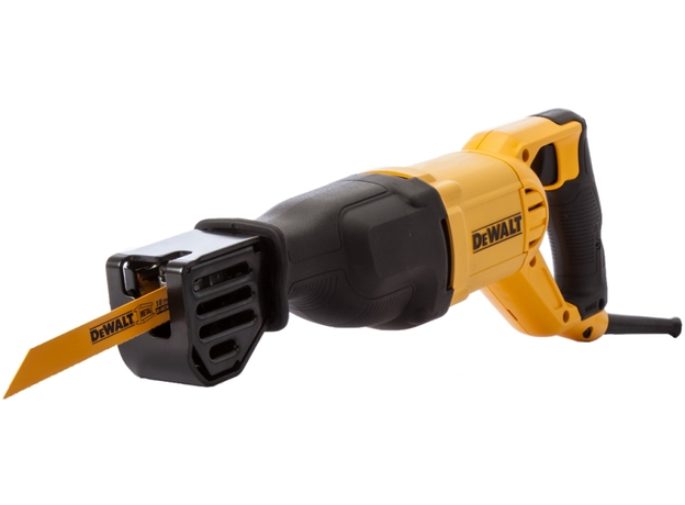 Сабельная пила DeWalt DWE305PK  Сабельная пила DeWalt DWE305PK