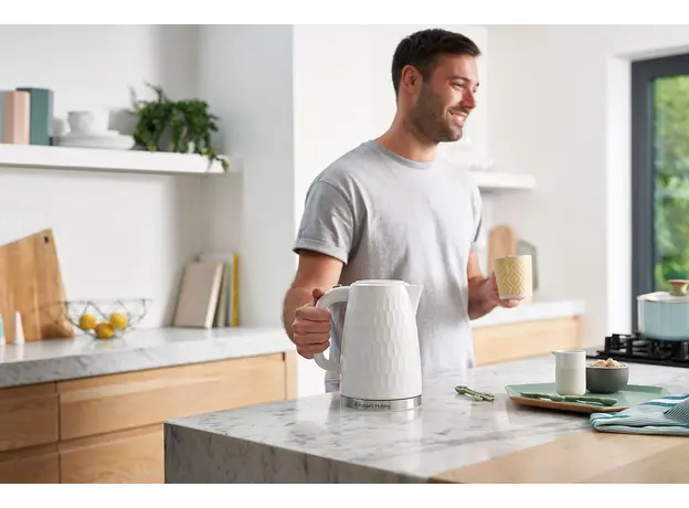 Электрочайник Russell Hobbs Honeycomb 26050-70, Цвет изделия: Белый - изображение 4