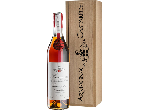 Арманьяк Armagnac Castarede 1980 г. 0.7 л в подарочной упаковке (3450960070808) 