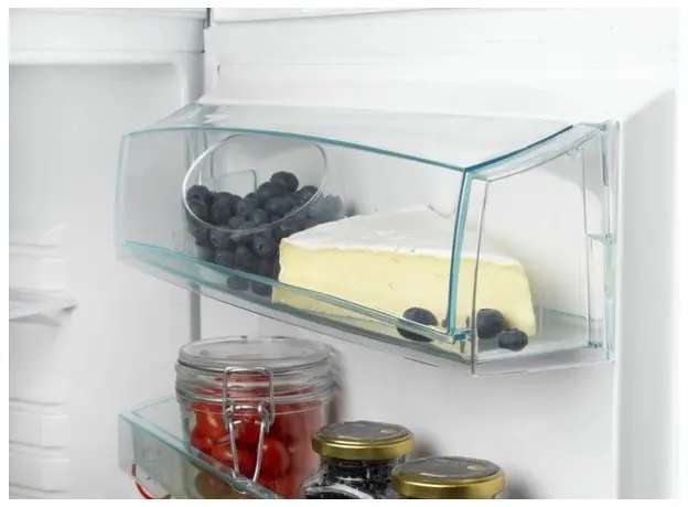 Двухкамерный холодильник SNAIGE RF36SM-S0002E - изображение 3