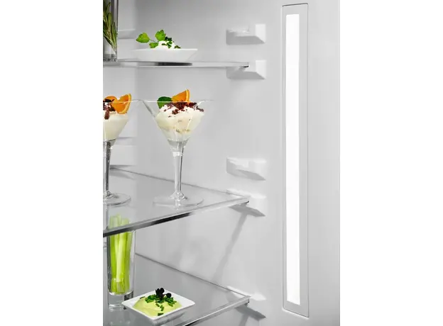 Двухкамерный холодильник Electrolux RNT7ME34X2 - изображение 3