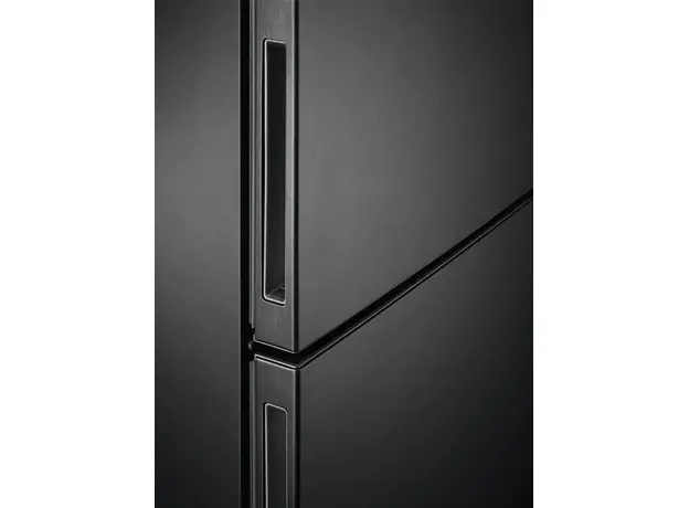 Двухкамерный холодильник AEG RCR736E5MB - изображение 5