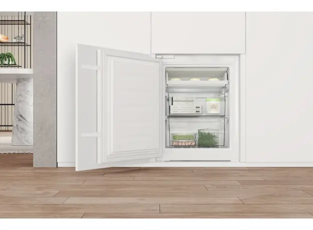 Встраиваемый холодильник WHIRLPOOL WHC18 T311 - изображение 7