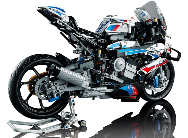 Конструктор LEGO Technic BMW M 1000 RR 1921 деталь (42130) - изображение 4 Конструктор LEGO Technic BMW M 1000 RR 1921 деталь (42130) - изображение 4