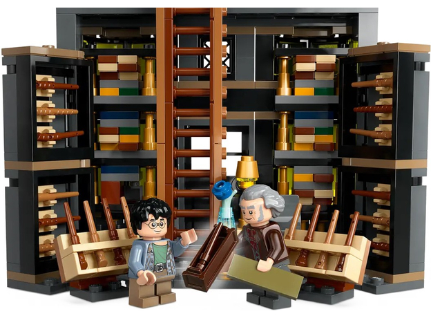 Конструктор LEGO Harry Potter Крамниці Олівандера і Мадам Малкін 744 деталей (76439) - зображення 4 Конструктор LEGO Harry Potter Крамниці Олівандера і Мадам Малкін 744 деталей (76439) - зображення 4