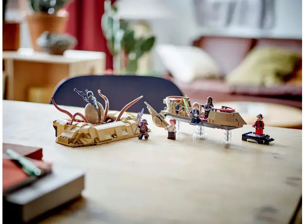 Конструктор LEGO Star Wars Пустынный скиф и яма Сарлакка 558 деталей (75396) - изображение 10