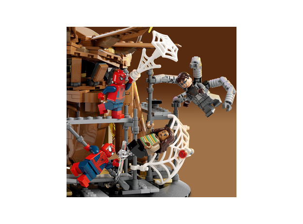 Конструктор LEGO Marvel Решающий бой Человека-Паука 900 деталей (76261) - изображение 14 Конструктор LEGO Marvel Решающий бой Человека-Паука 900 деталей (76261) - изображение 14