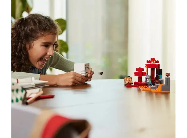 Конструктор LEGO Minecraft Засада у портала в Нижний мир 352 детали (21255) - изображение 8