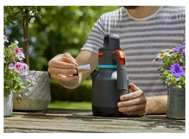 Ручной опрыскиватель помповый Gardena (11120-20.000.00) - изображение 4