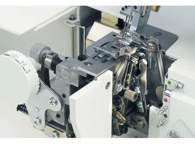 Коверлок MINERVA M4000CL - изображение 4