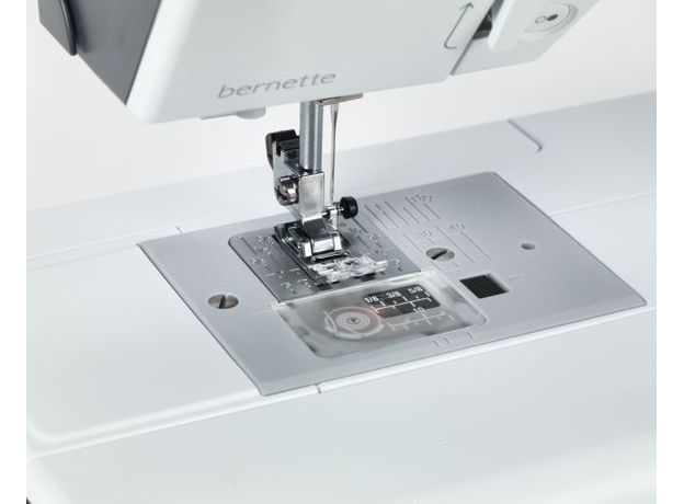 Швейная машина BERNETTE B37 - изображение 3