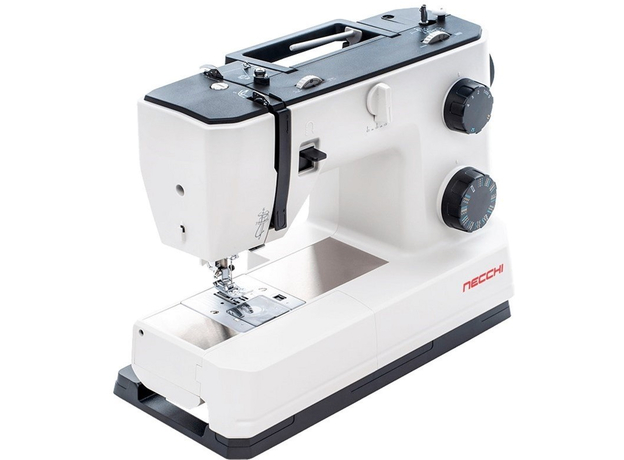 Швейная машина Necchi Q 132A - изображение 2