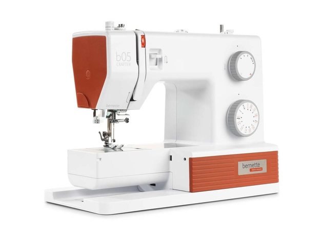 Швейная машина BERNETTE B05 Crafter - изображение 5