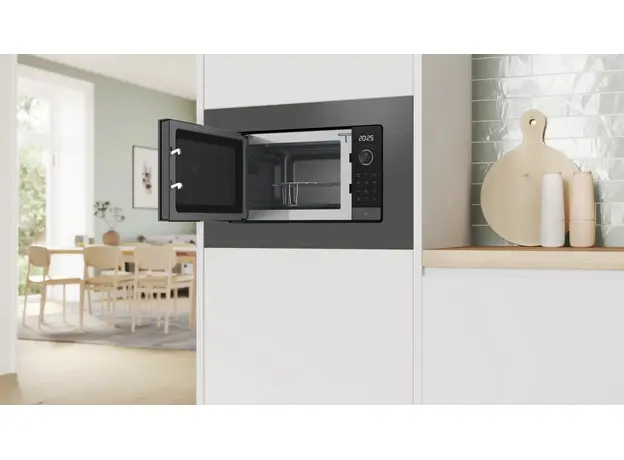 Встраиваемая микроволновая печь Bosch Series 2 BEL623MD3 - изображение 3