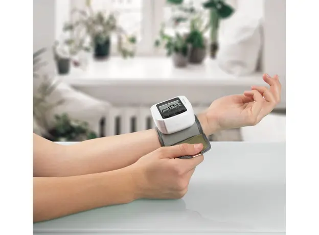 Тонометр автоматический  Profi Care PC-BMG 3018 для измерения артериального давления на запястье - изображение 3