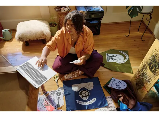 HP Laptop 15-fd0000 [15-fd0188ua] (CS8B3EA) Natural Silver - изображение 9