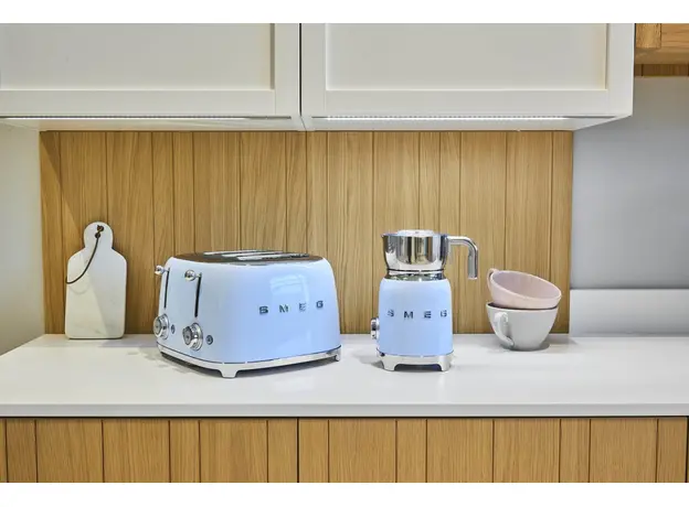Тостер Smeg 50' Style TSF03PBEU Blue (8017709263379), Страна регистрации бренда: Италия, Страна производитель: Китай, Доминирующий цвет: Голубой - изображение 7