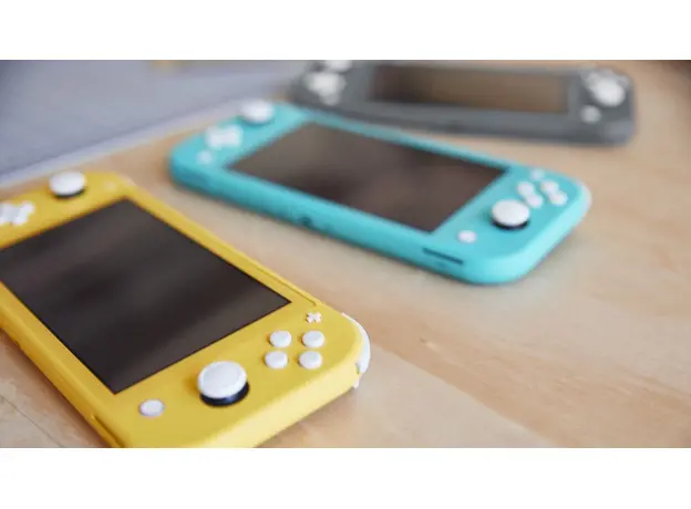 Портативная игровая приставка Nintendo Switch Lite Желтая (045496452681), Цвет корпуса: Желтый, Объем: 32 ГБ - изображение 10